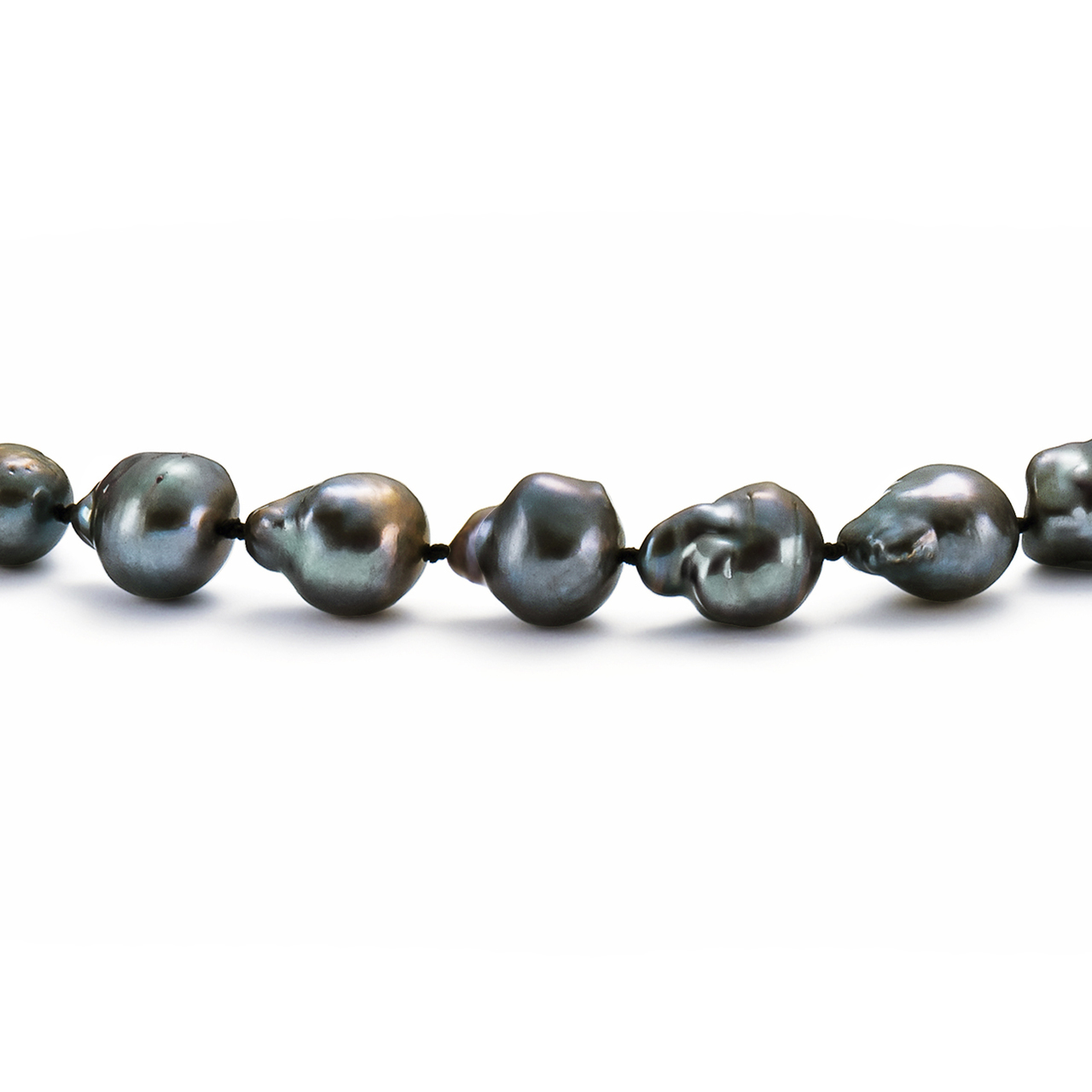 black baroque pearl necklace